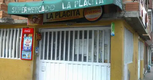SUPERMERCADO LA PLACITA LA GIRALDA SUPERMERCADO LA PLACITA LA GIRALDA